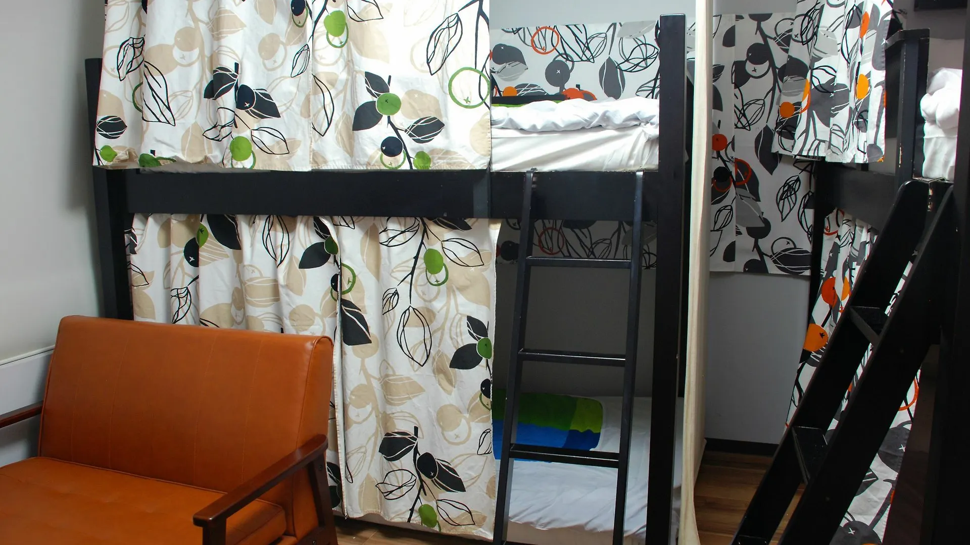 קיוטו Hat'N Hat Hostel 0*,
